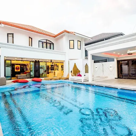 Exquisite Pool K - 6bd Pool Pattaya