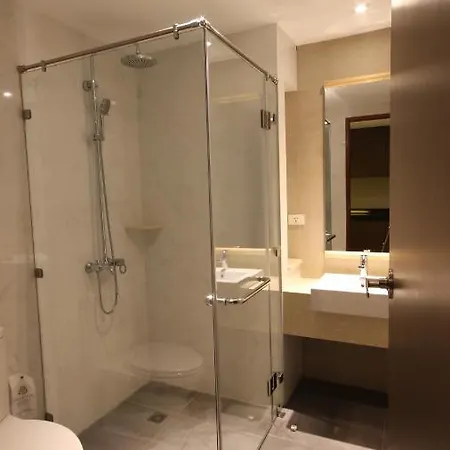Season Five Hotel