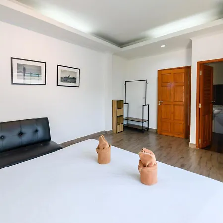 Room@gallery Pool Pattaya
