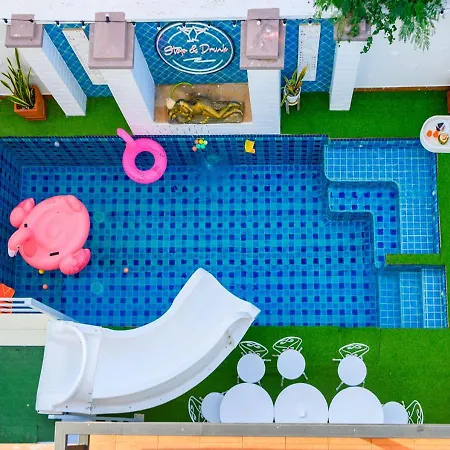 Room@gallery Pool Villa Pattaya