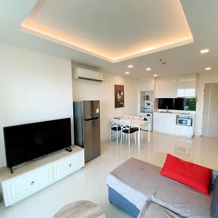 One Tower 14 By Thaiminatorpattaya Apartment