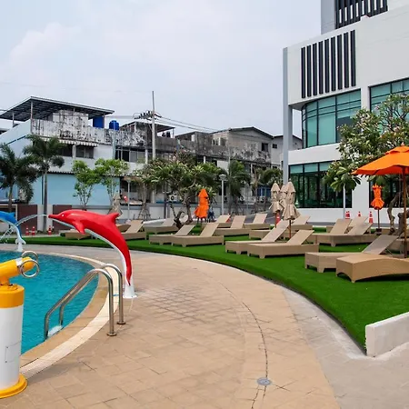 Discovery Hotel