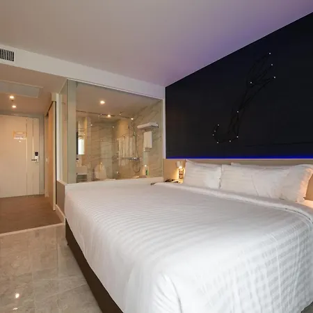 Discovery Hotel 4*