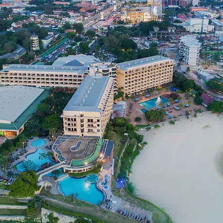 Dusit Thani 5* Pattaya