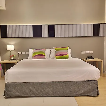 Hotel The Sun Xclusive
