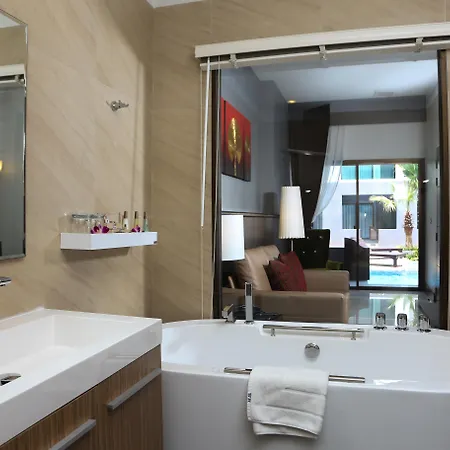 Hotel Woraburi & 4*
