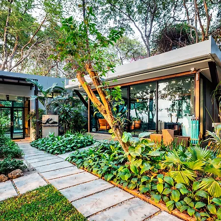 Resort The Monttra Pattaya - Sha Extra Plus Pattaya