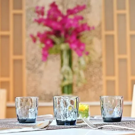 M - Sha Extra Hotel