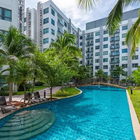 Rare Xxxl Swimming Pools - 500mbps Blazing Fast Free Wifi - Floor Pool View Balcony - Gym - Sauna - Kids Playground - Supermarkets Apartment Pattaya
