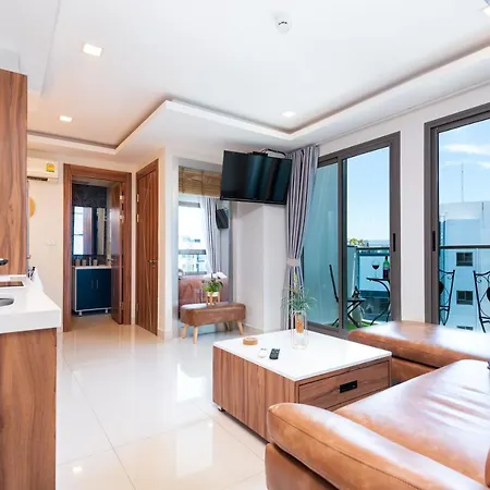 Apartment Rare Xxxl Swimming Pools - 500mbps Blazing Fast Free Wifi - Floor Pool View Balcony - Gym - Sauna - Kids Playground - Supermarkets