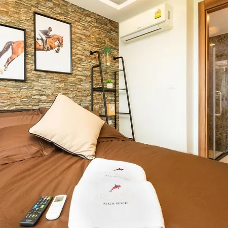 Rare Xxxl Swimming Pools - 500mbps Blazing Fast Free Wifi - Floor Pool View Balcony - Gym - Sauna - Kids Playground - Supermarkets Pattaya