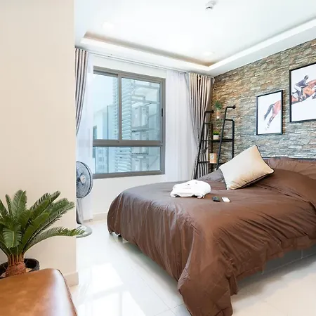 Rare Xxxl Swimming Pools - 500mbps Blazing Fast Free Wifi - Floor Pool View Balcony - Gym - Sauna - Kids Playground - Supermarkets Apartment Pattaya