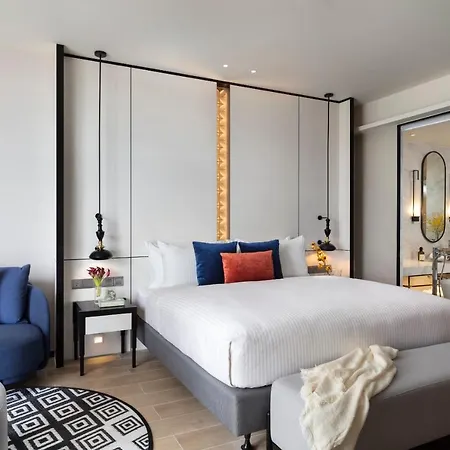 Somerset Hotel