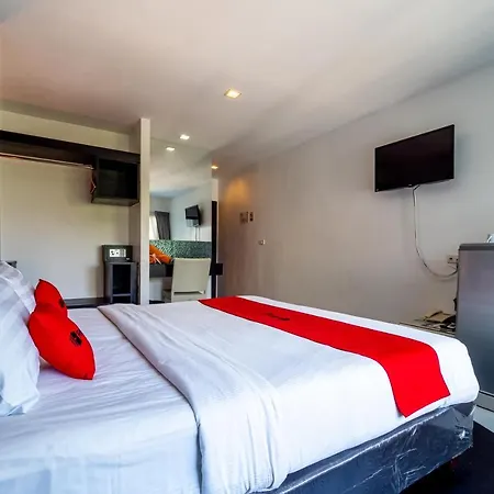 Reddoorz I-talay Hotel 3*