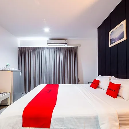 Reddoorz I-talay 3* Pattaya