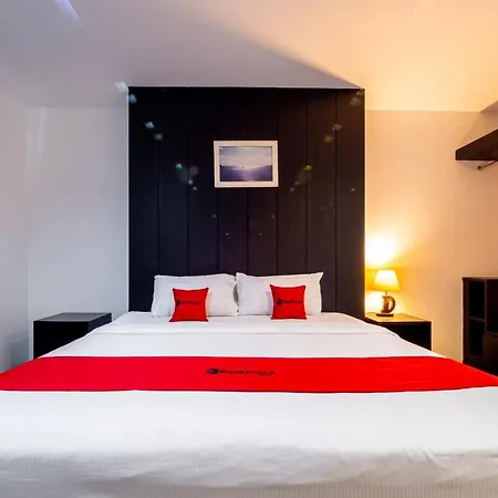 Hotel Reddoorz I-talay Pattaya