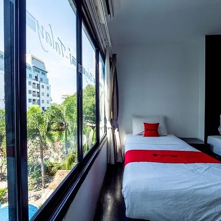 Hotel Reddoorz I-talay Pattaya