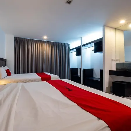 Reddoorz I-talay Hotel