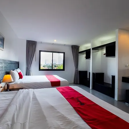 Hotel Reddoorz I-talay 3*