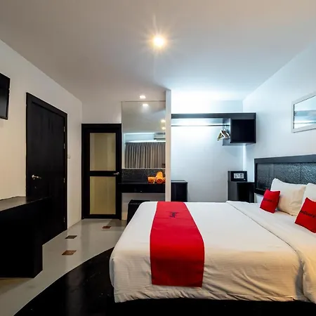 Reddoorz I-talay Pattaya