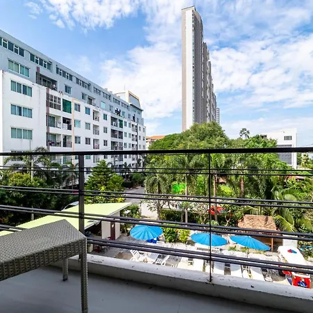 Hotel Reddoorz I-talay