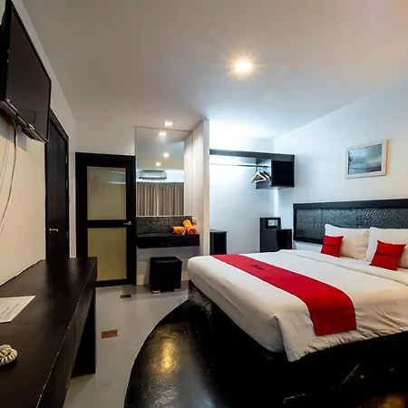 Reddoorz I-talay Hotel 3*