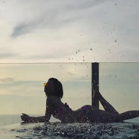 Apartment 泰国芭提雅顶层无边游泳池公寓thebase健身房 Pattaya