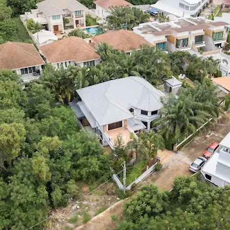Luxury Gg Pool Villa Pattaya