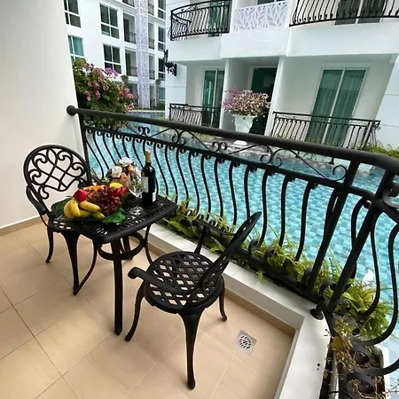 Modern 1 Bedroom Condo! *
