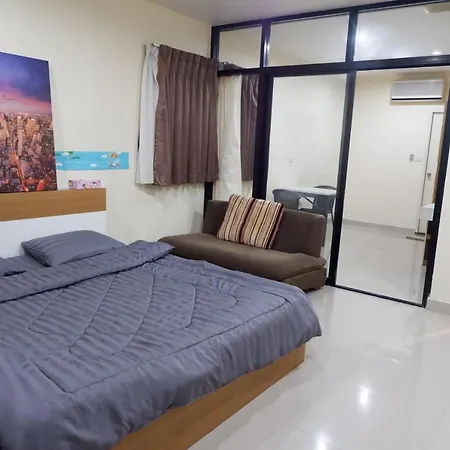 Happy Corner House Apartment Pattaya