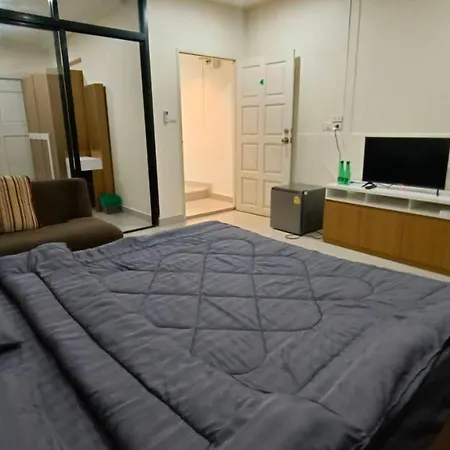Apartment Happy Corner House