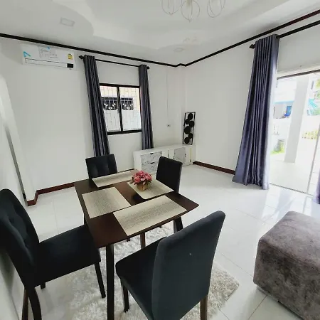 Mara's Holiday House Homestay Pattaya