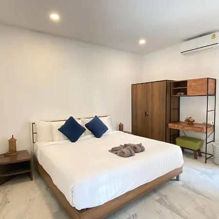 Luxury Pool Center C3- 3 Bedroom Villa