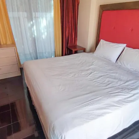 Villa Taurus Villa10 Bedrooms With Private Pool.
