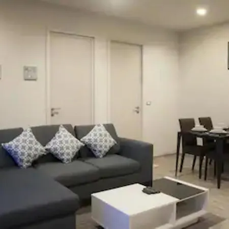 Apartment Beach Overlooking The Sea Pattaya