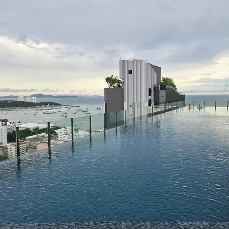The Base 420 * Pattaya
