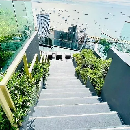 The Edge 582 By Numam Apartment
