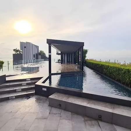 The Base 420 Pattaya