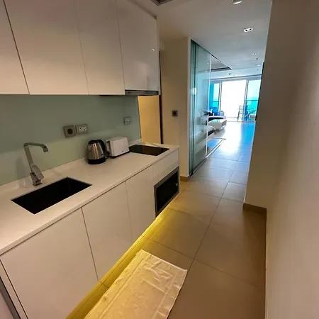 Apartment 1 Bedroom Near The Sea In The Sands Pattaya
