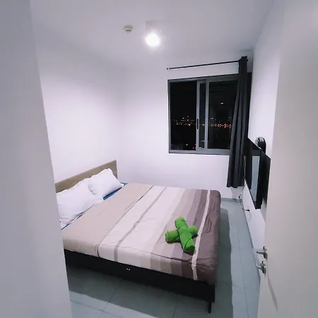 Sea View Near Walking Street Apartment Pattaya