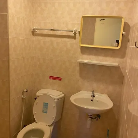 Hostel Orient House *