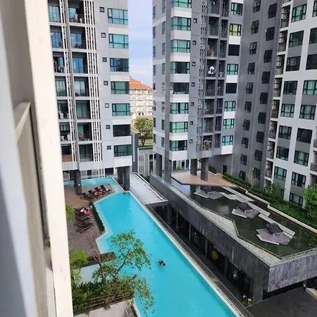 Apartment The Base Central芭提雅中央公寓｜市中心海景 Pattaya