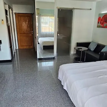 Oasis Rentals, Diana Estate, Aparthotel