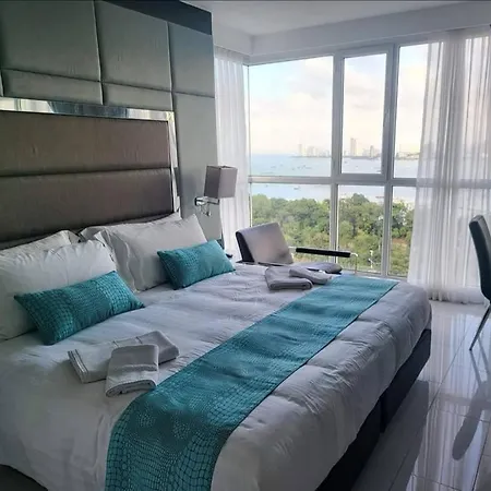 High Floor Sea View 2 Bedroom Apartment *