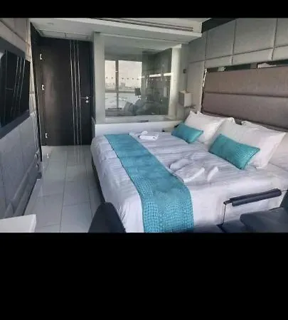 Apartment High Floor Sea View 2 Bedroom Pattaya