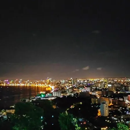 Apartment The Base Central High Floor Sea View