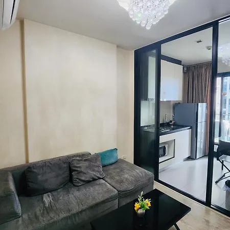 The Base Central 芭提雅中央公寓 Pattaya