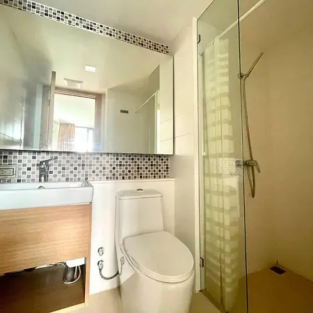 New 1-bed At Aurora Cozy Beach Apartment