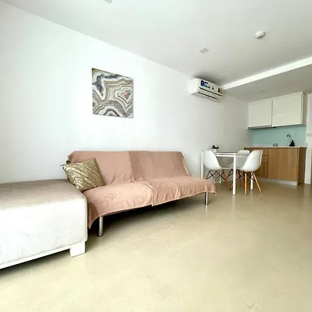 Apartment New 1-bed At Aurora Cozy Beach