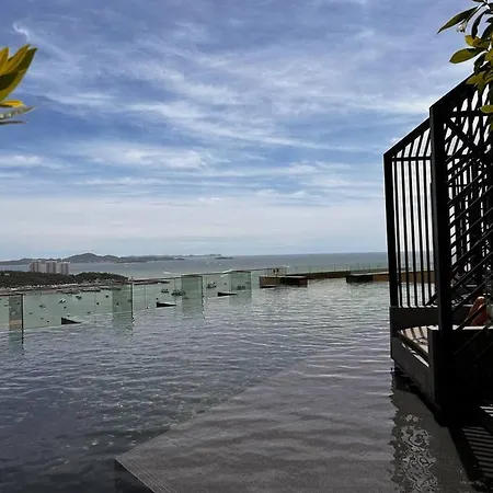 Edge Central * Pattaya